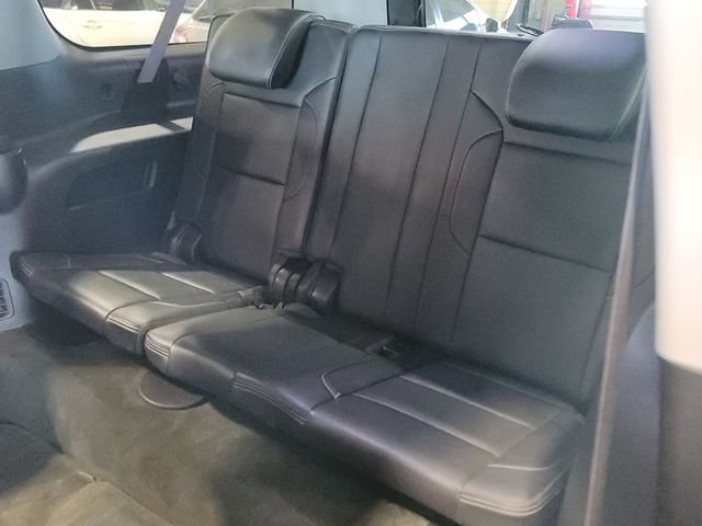 Used 2015 White Diamond Clearcoat GMC Denali image 23