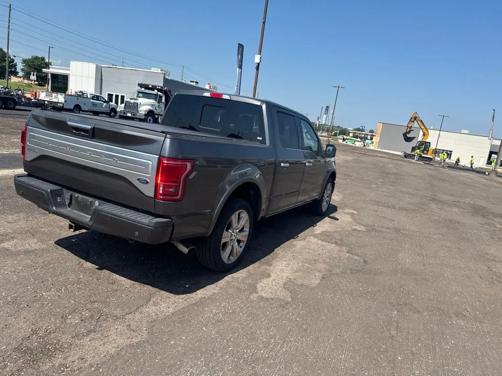 Used 2017 Magnetic Ford Limited image 15