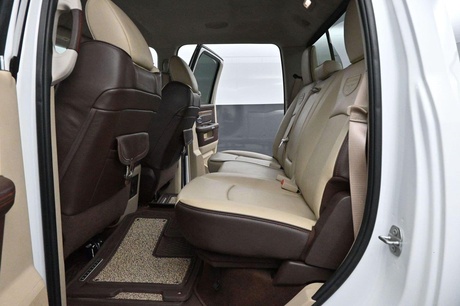 Used 2018 Bright White Clearcoat Ram Laramie Longhorn image 32