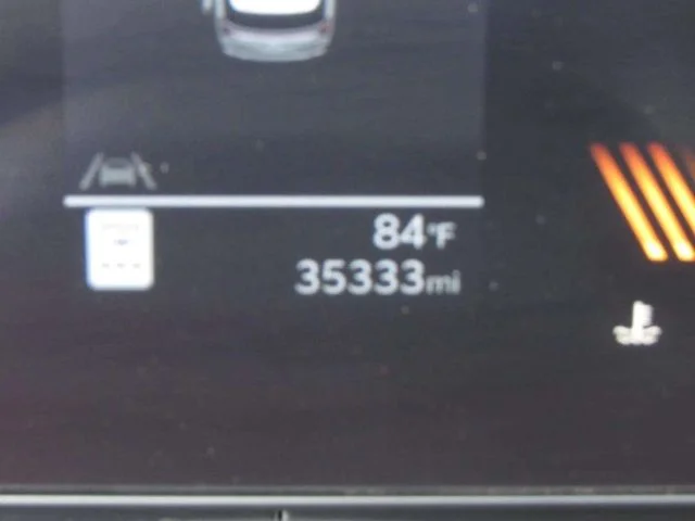 Used 2025 Red Kia LXS image 28