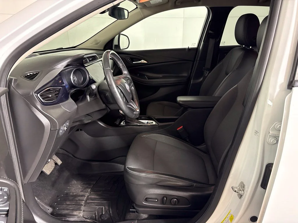 Used 2021 White Buick Select image 26
