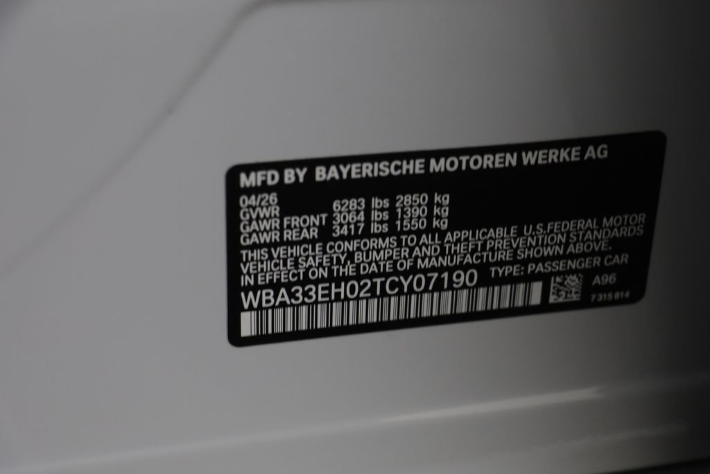 New 2026 Mineral White Metallic BMW 740i xDrive image 25