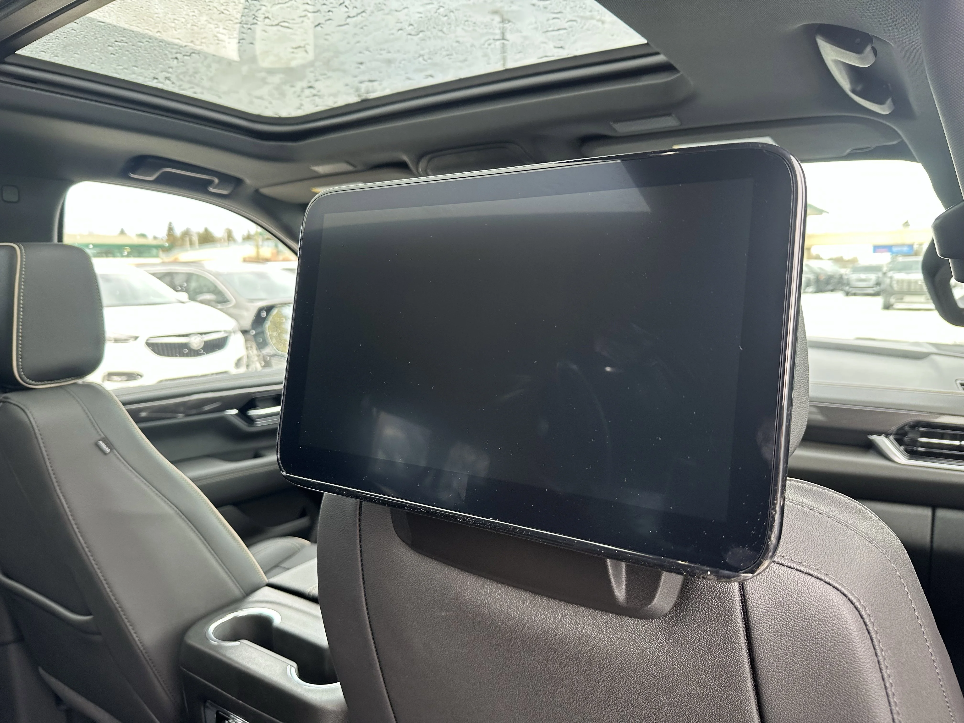 New 2026 Onyx Black GMC Elevation image 18
