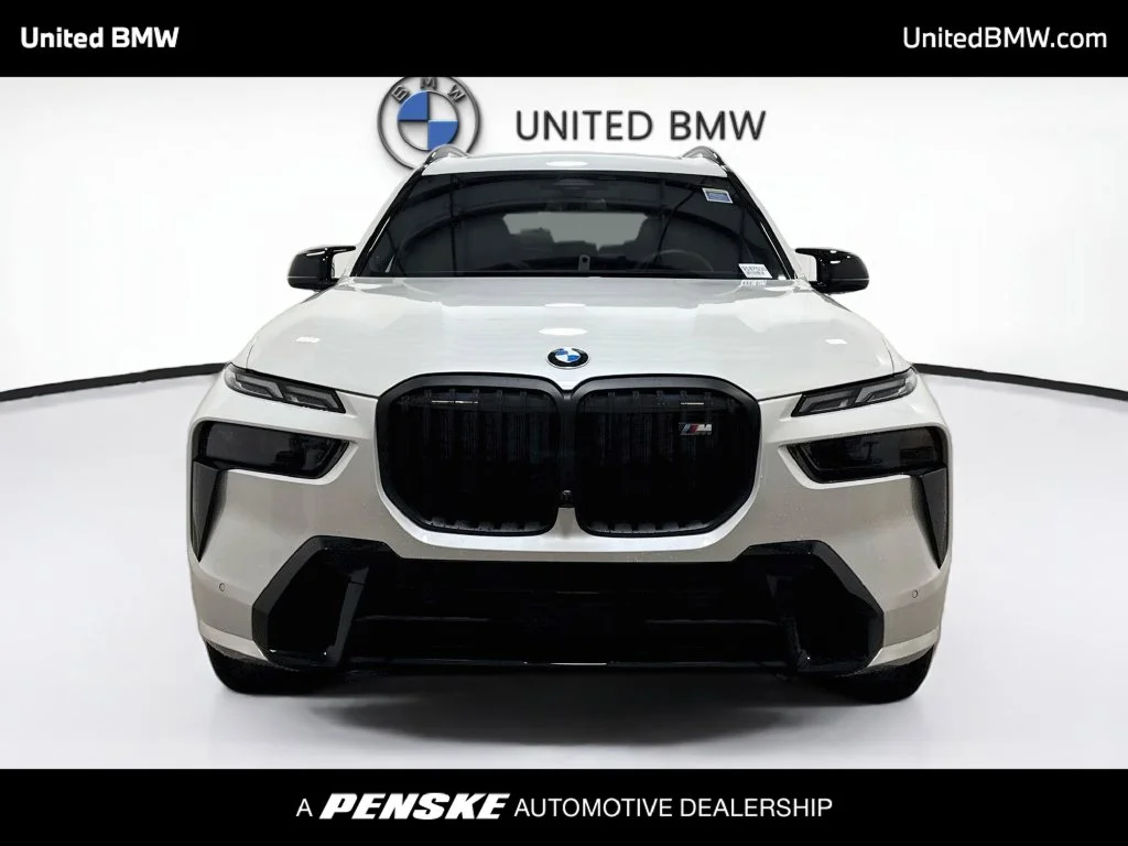 New 2026 White Metallic BMW M60i image 2