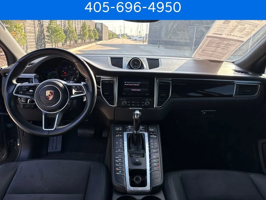 Pre-Owned 2018 Porsche Macan Base