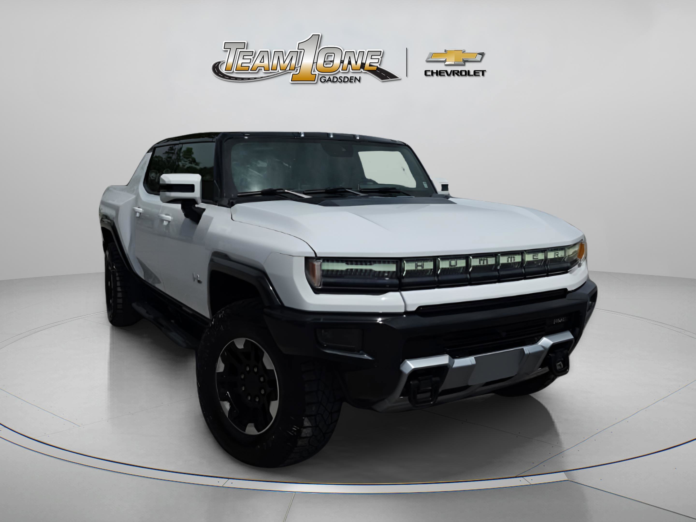 2024 GMC Hummer EV 2X's photo