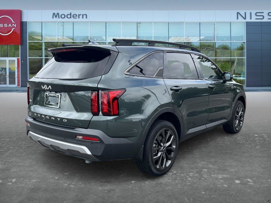 Used 2022 Aruba Green Kia X-Line EX image 5