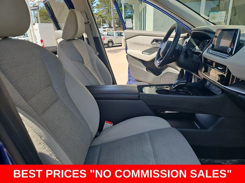 Used 2023 Blue Nissan SV image 10