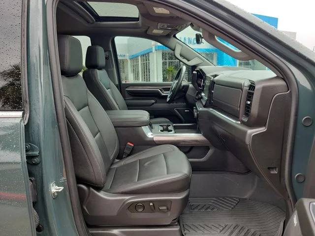 Used 2025 Gray Chevrolet LTZ image 17