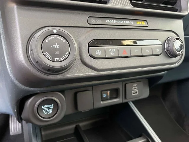 New 2026 Carbonized Gray Metallic Ford Lobo High image 17