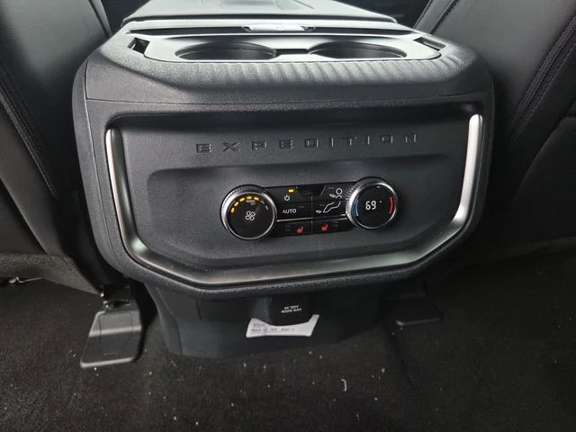 New 2026 Agate Black Metallic Ford Platinum® image 43