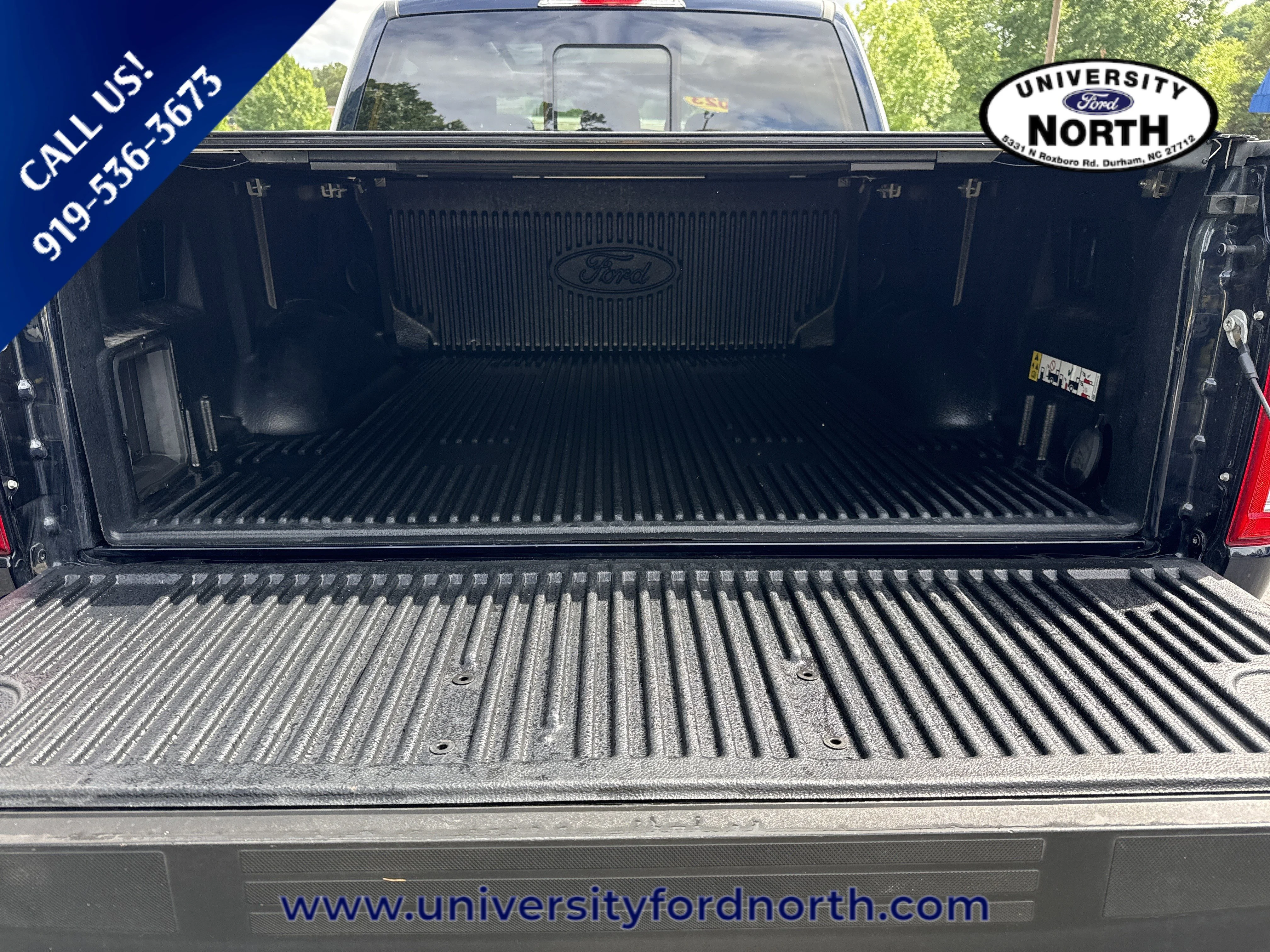Used 2023 Antimatter Blue Metallic Ford LARIAT image 11