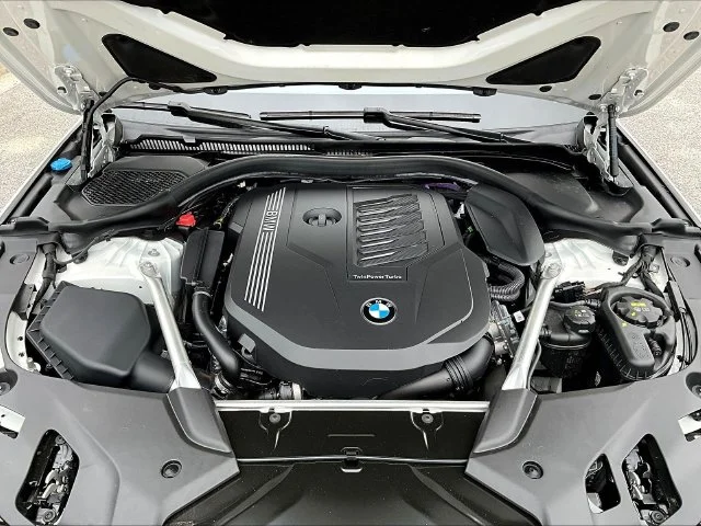 Used 2023 White BMW 540i image 33