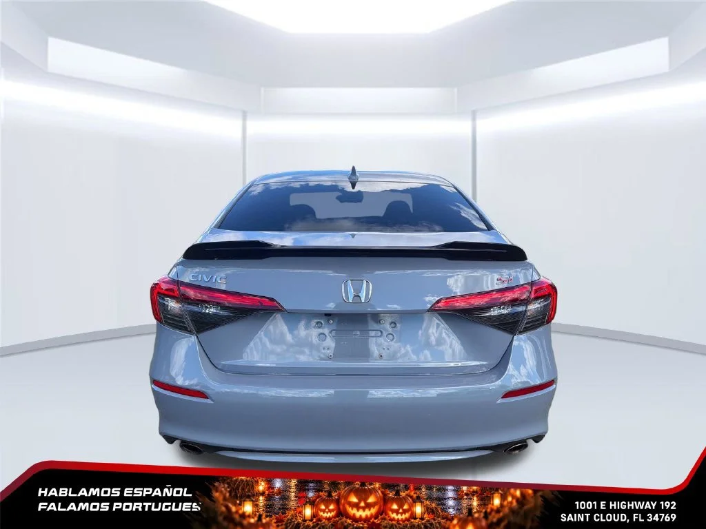 Used 2024 Gray Honda Sedan image 4