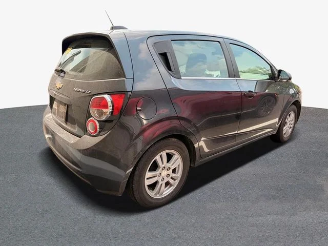 Used 2015 Gray Chevrolet LT image 3