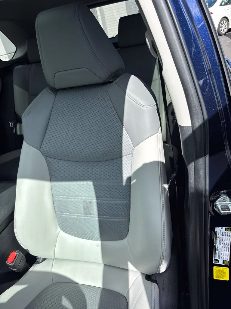 Used 2023  Toyota Limited image 10