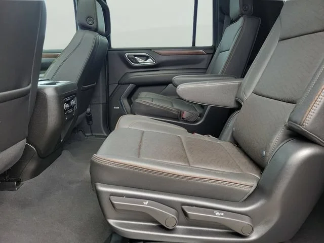 Used 2024 Black Chevrolet High Country image 12