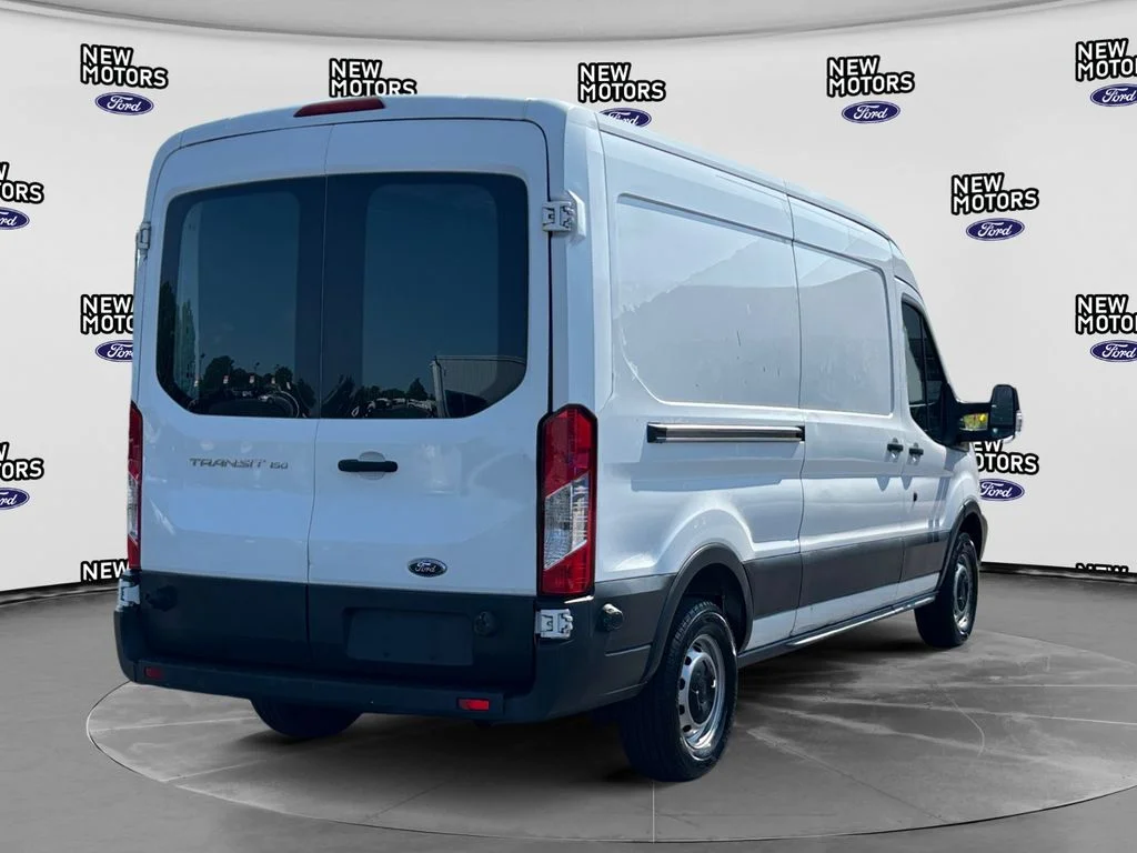 Used 2015 Oxford White Ford Base image 5