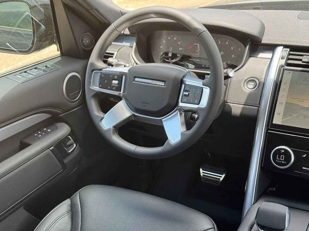 New 2026 Santorini Black Land Rover Gemini Edition image 21
