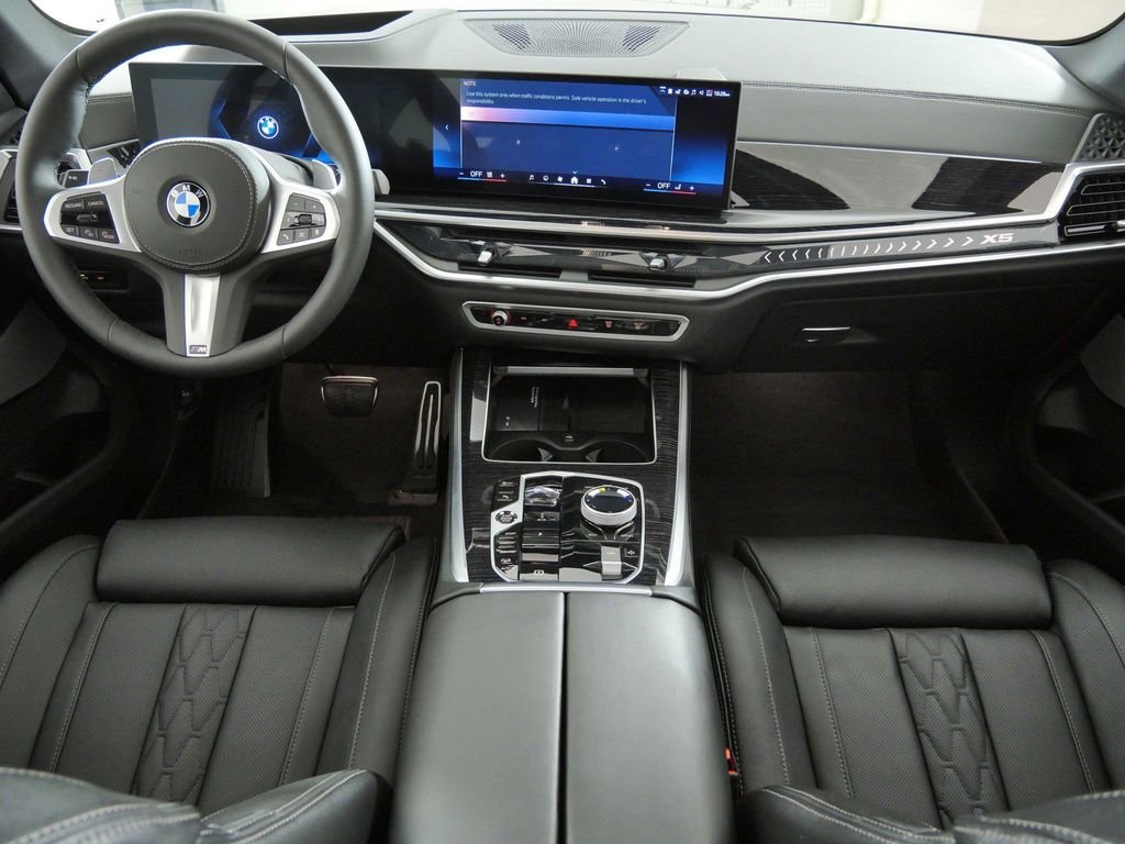 New 2026 Black Sapphire Metallic BMW xDrive40i image 5
