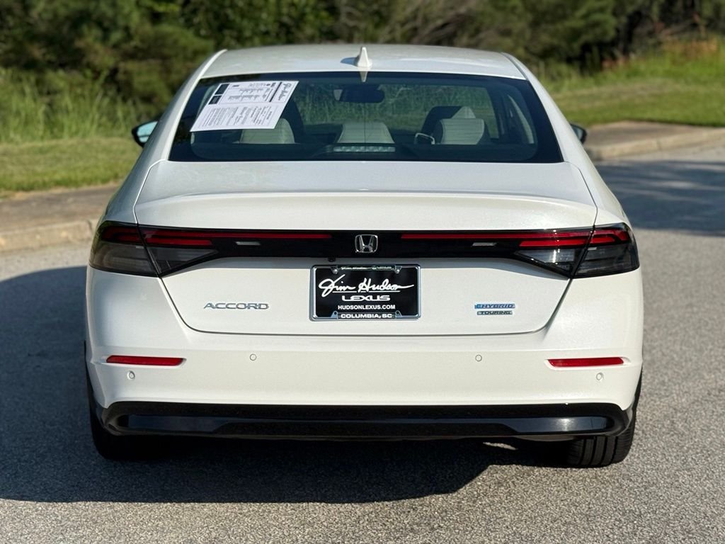 Used 2024  Honda Touring image 10