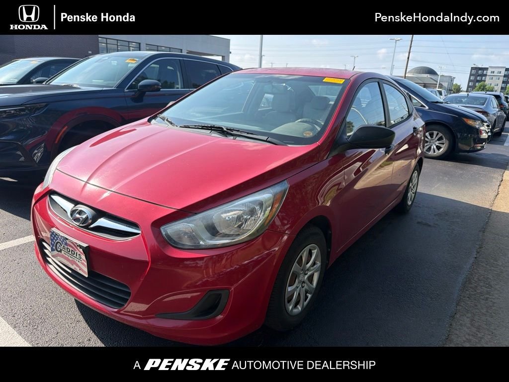 2012 Hyundai Accent GLS 4-Door 6-Speed Manual's photo