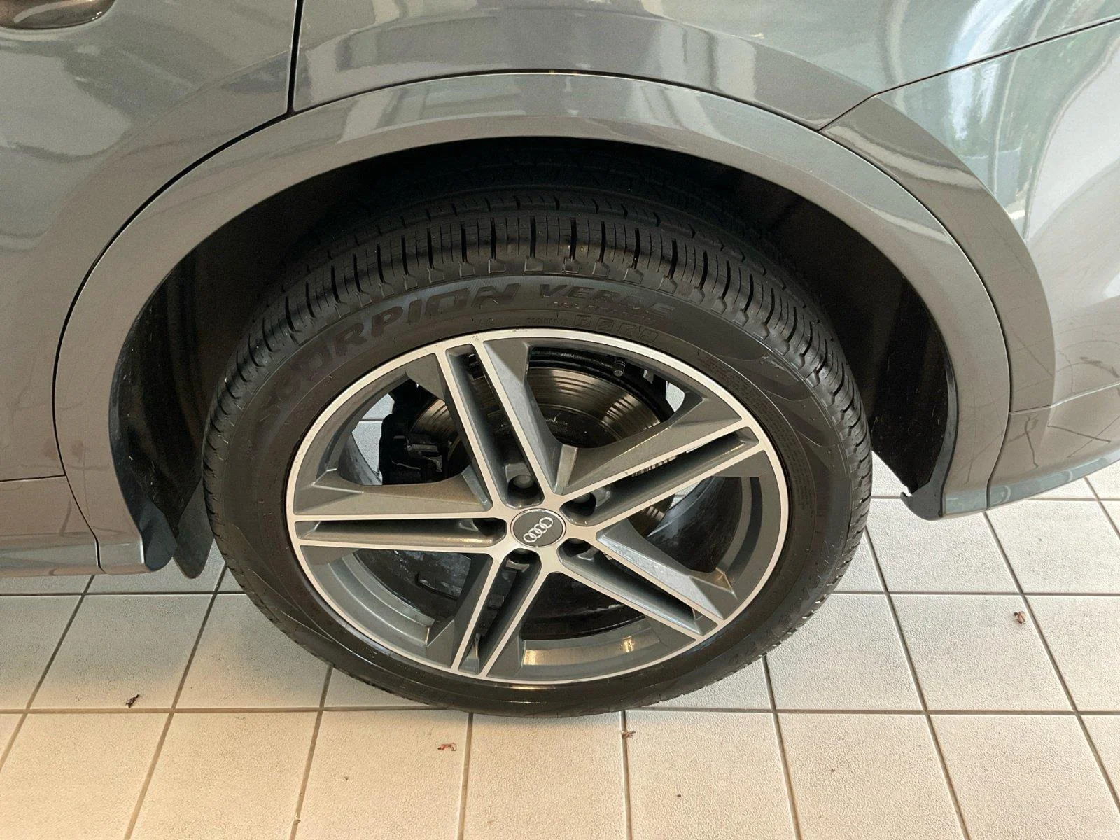 Used 2018 Daytona Gray Pearl Effect Audi Prestige image 17
