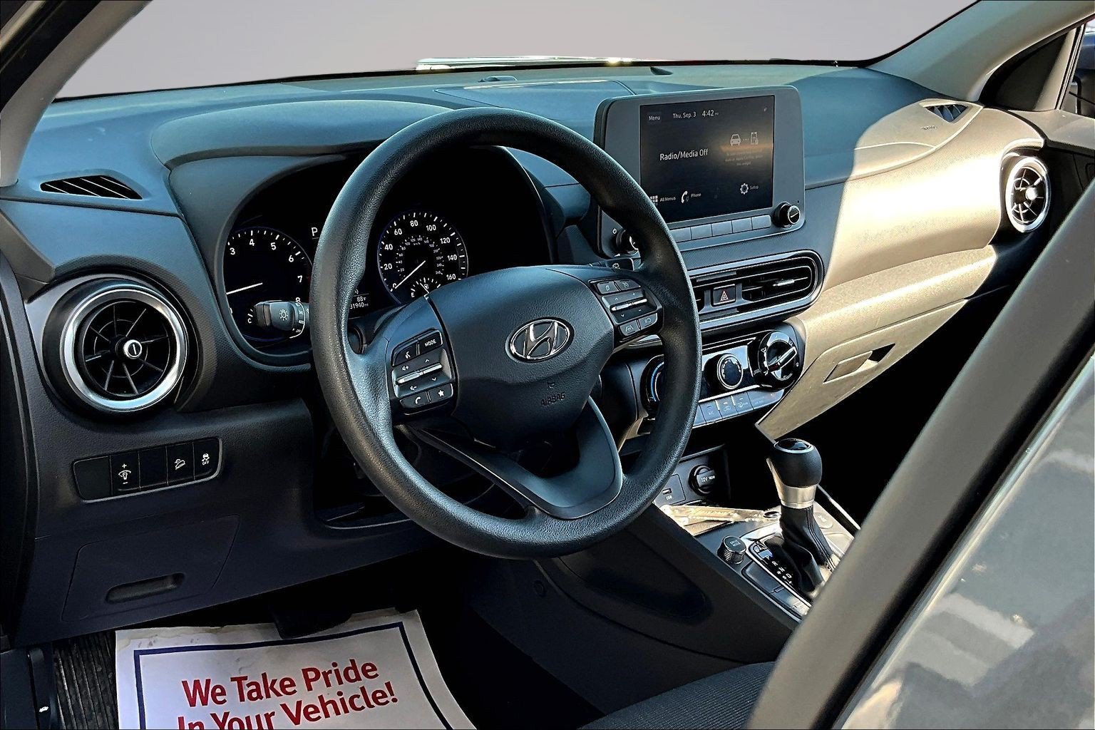 Used 2023 Gray Hyundai SEL image 16