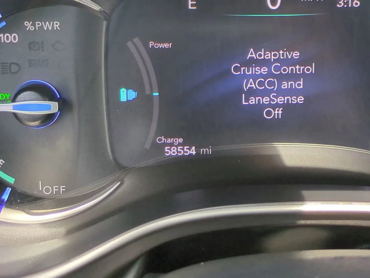 Used 2024 Bright White Clearcoat Chrysler Hybrid Select image 26