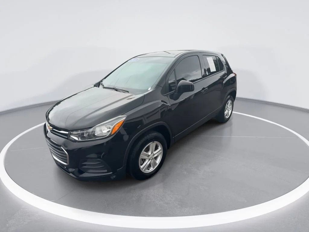 Used 2021 Black Chevrolet LS image 4