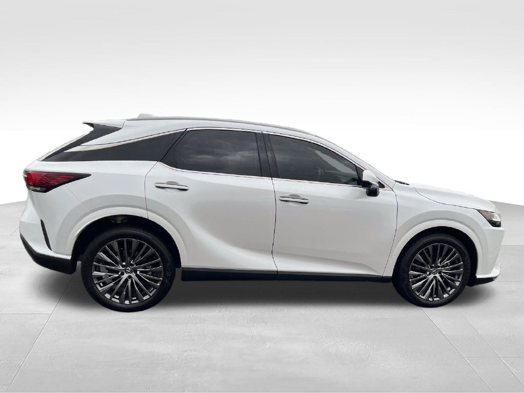 Used 2024 White Lexus 350 Luxury image 6