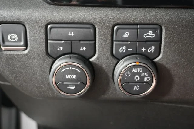 Certified Used 2025 Summit White Chevrolet LT image 22