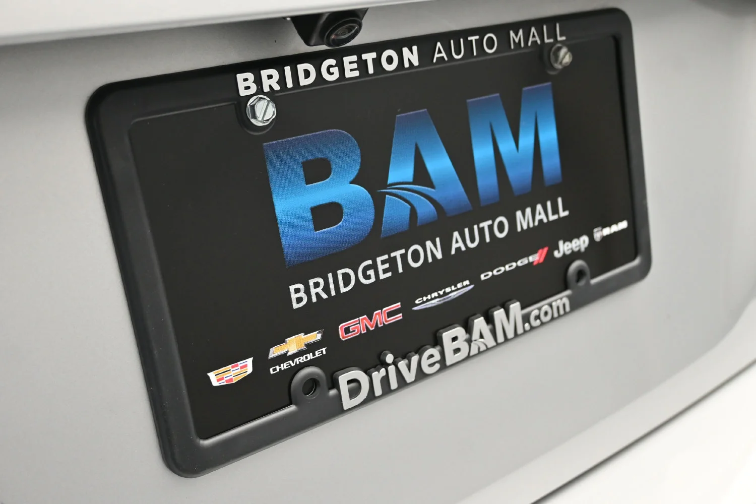 Used 2025 Silver Nissan SV image 26