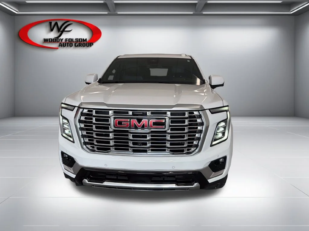 Used 2025 Summit White GMC Denali image 2