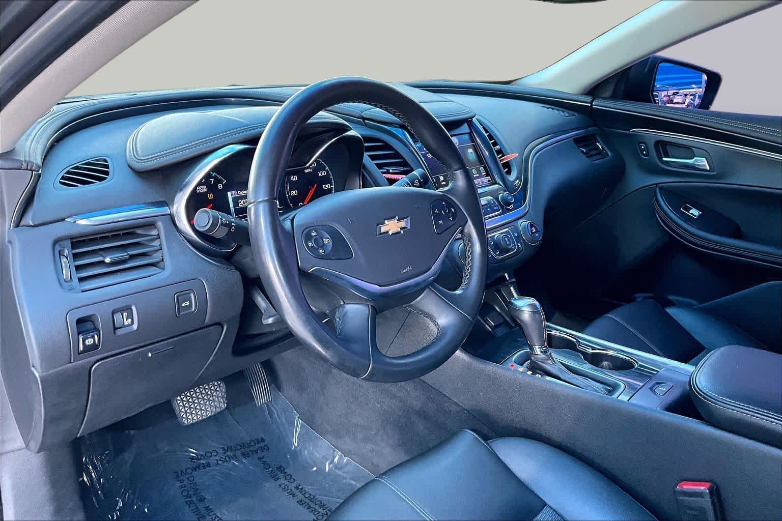 Used 2019 Nightfall Gray Metallic Chevrolet LT image 16