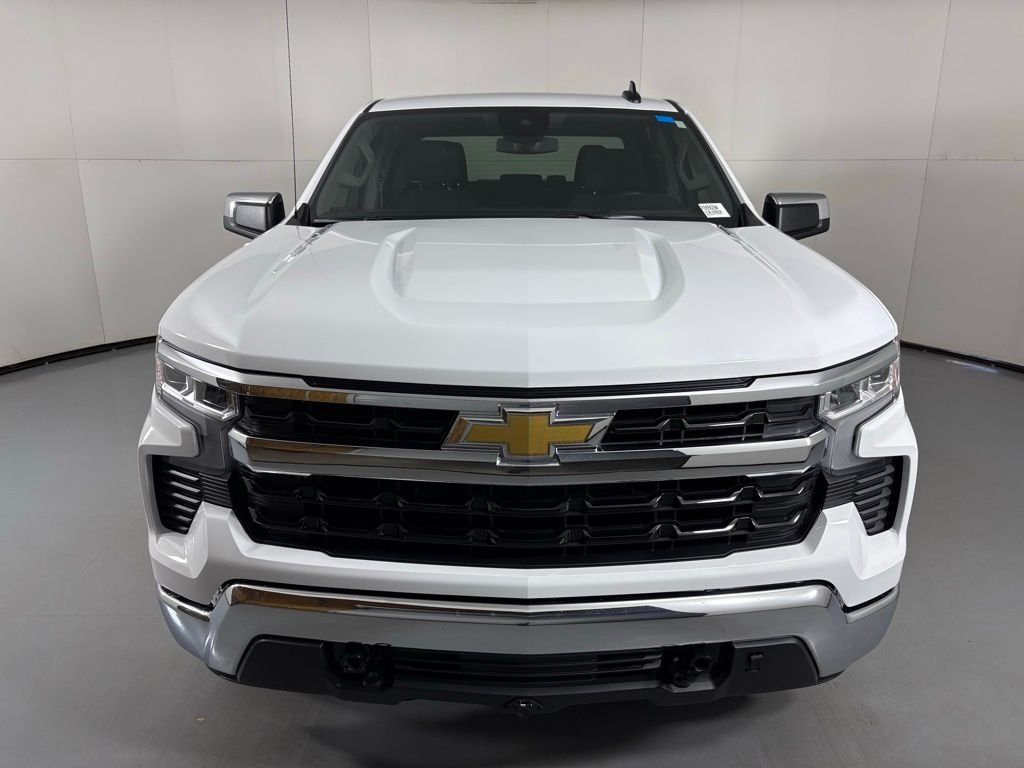 Used 2026 White Chevrolet LT image 3