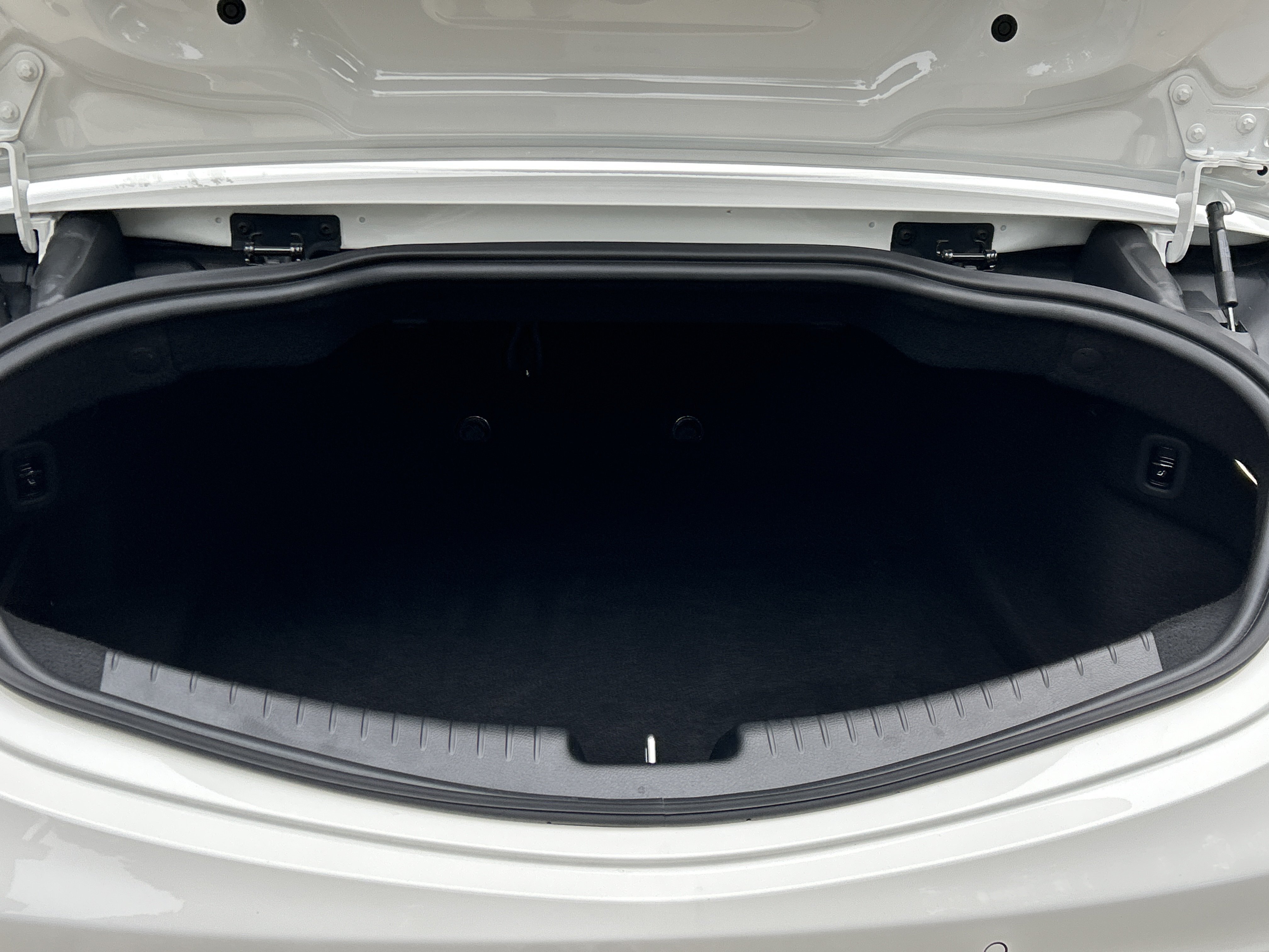Certified Used 2025 Polar White Mercedes-Benz CLE 300 4MATIC® Cabriolet image 17
