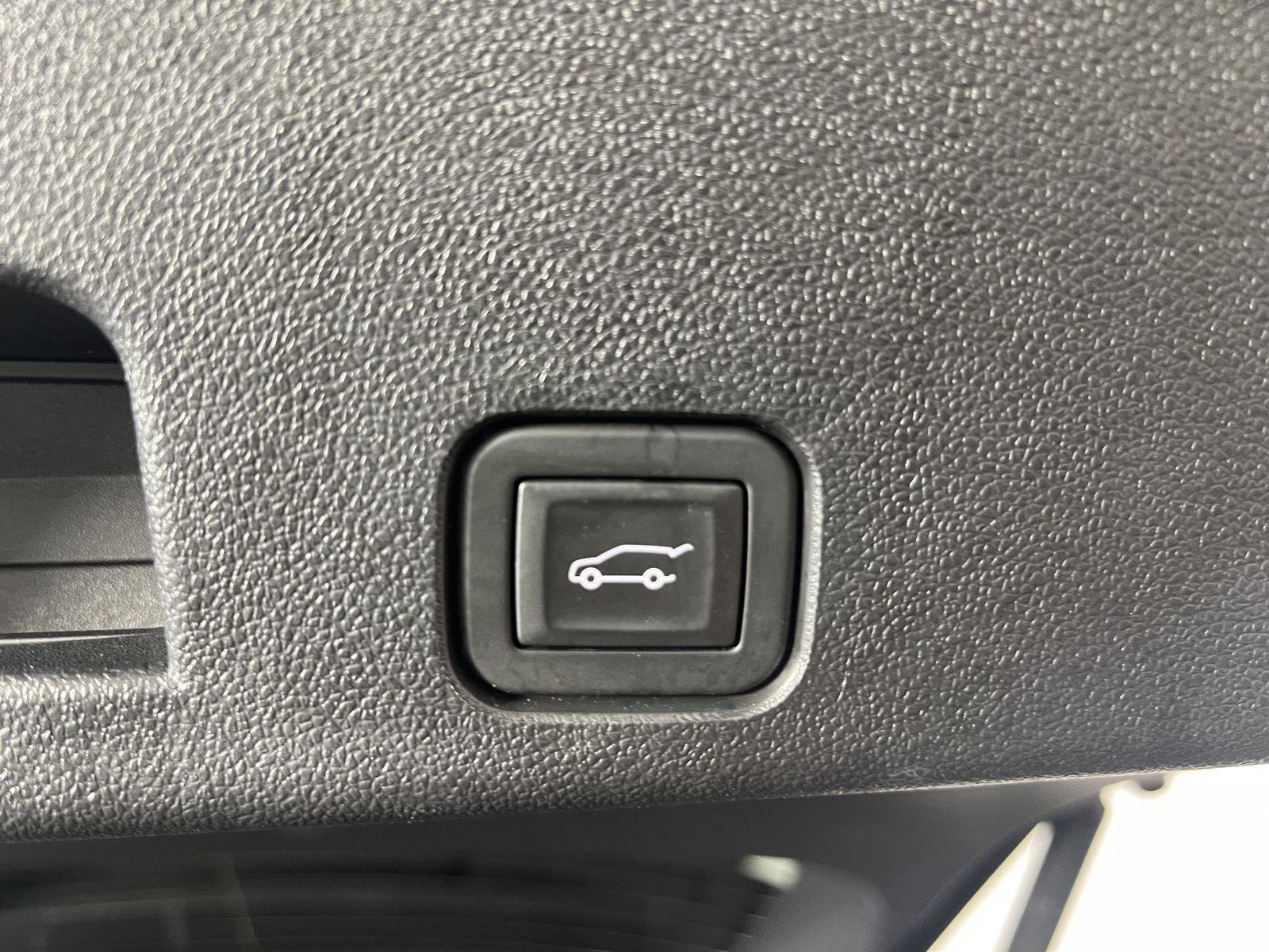 Used 2024 Mosaic Black Metallic Chevrolet AWD RS image 26