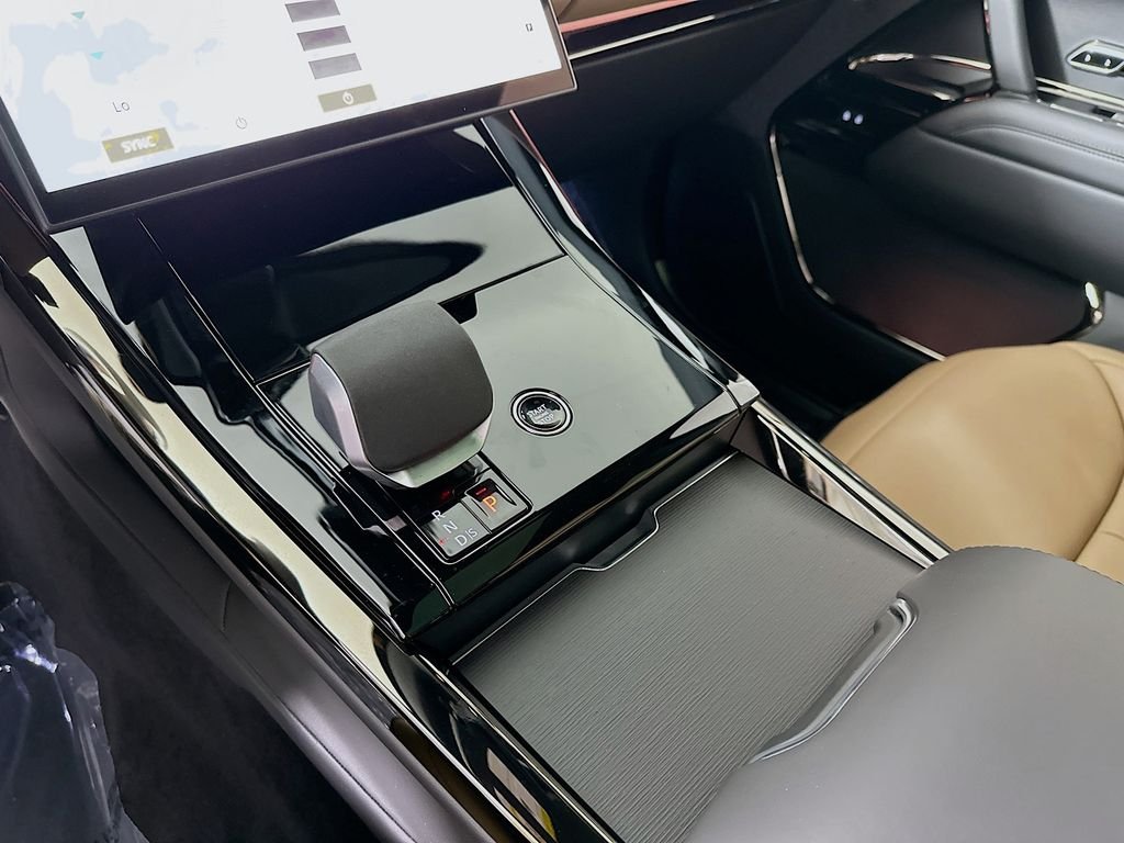 New 2026 Fuji White Land Rover Dynamic SE image 21