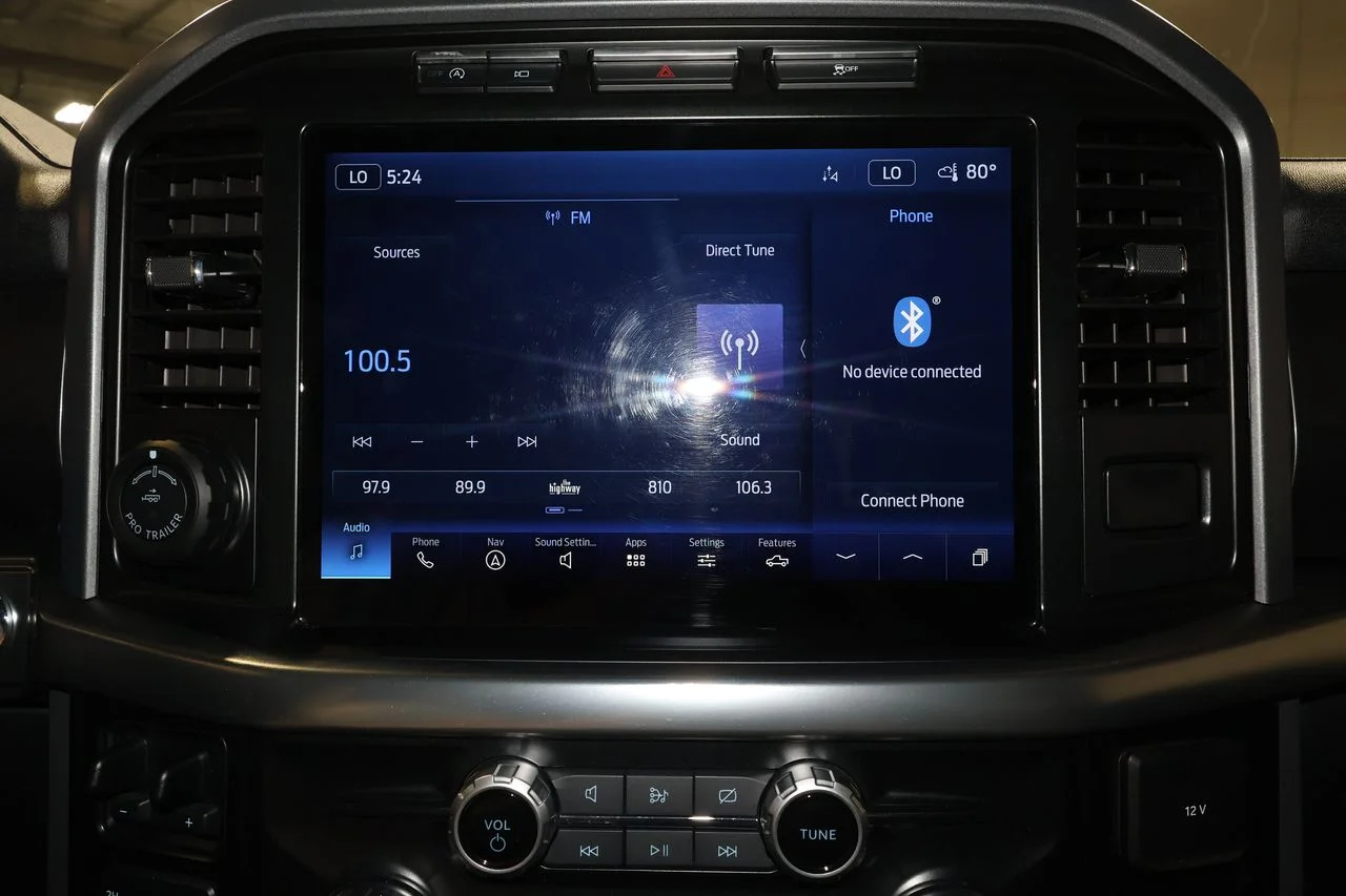 Used 2023 Gray Ford Lariat image 12