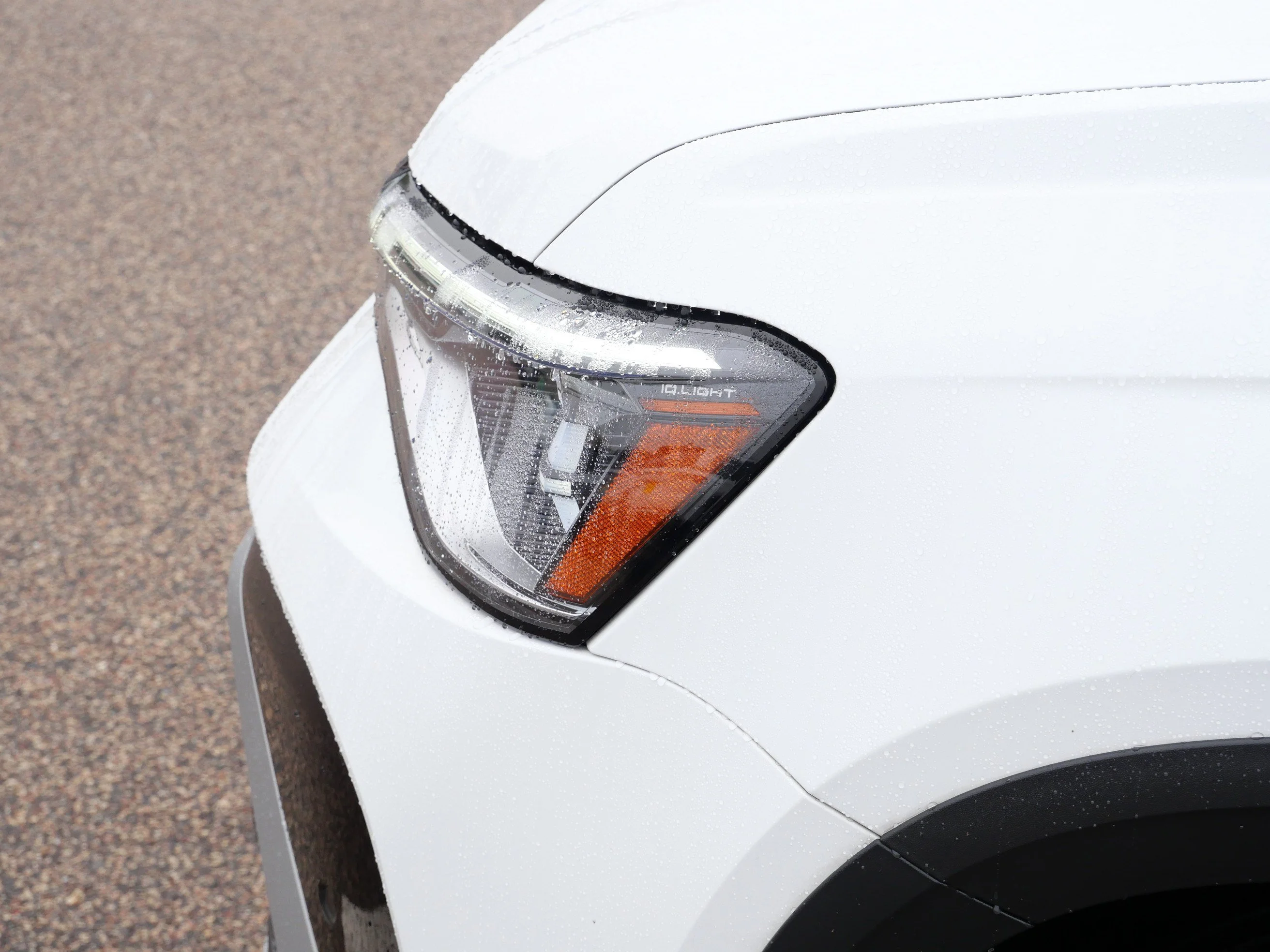 Certified Used 2025 Pure White Volkswagen SE image 16