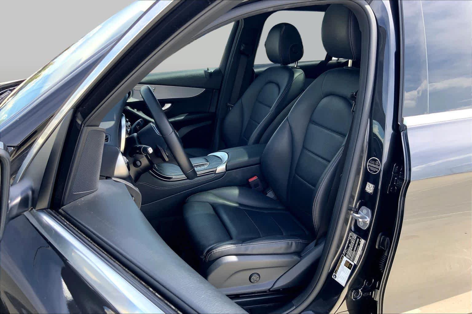 Used 2021 Graphite Grey Metallic Mercedes-Benz GLC 300 image 8