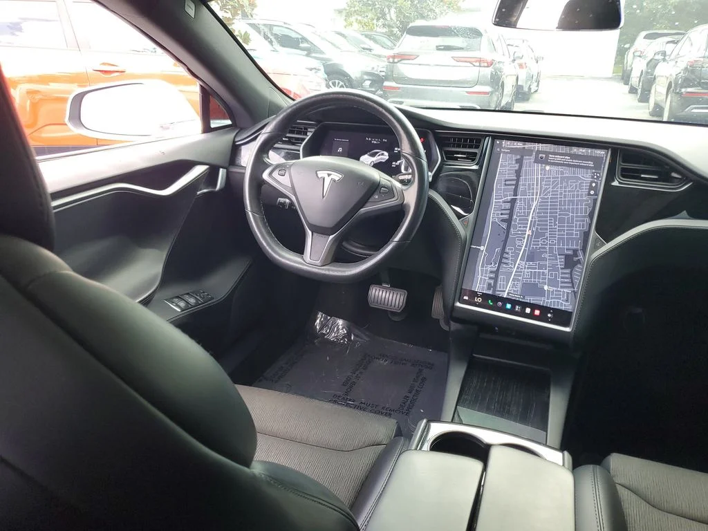 Used 2018 Gray Tesla  image 15