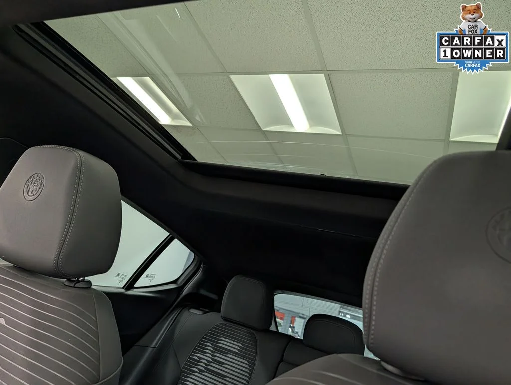 Used 2025 White Alfa Romeo  image 22
