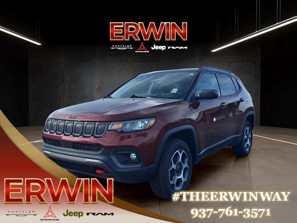 Certified Used 2022 Velvet Red Pearl Coat Jeep Trailhawk image 8