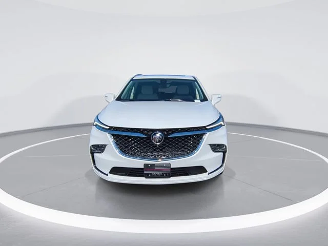 Used 2023 White Buick Avenir image 3