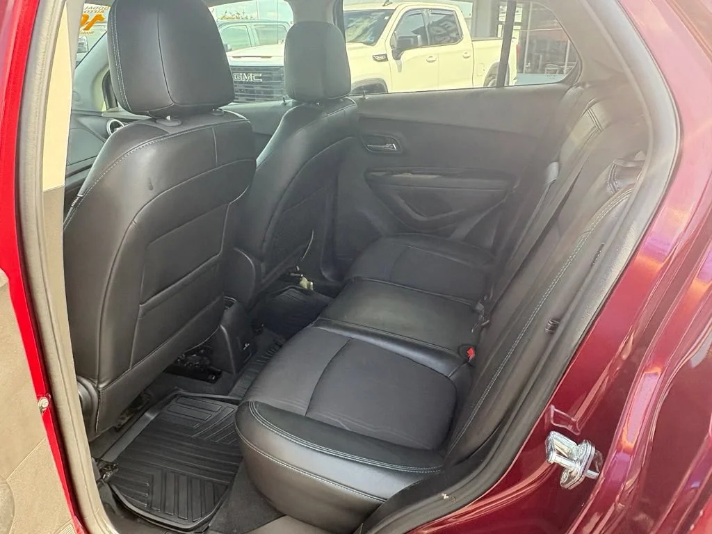 Used 2016 CRIMSON METALLIC Chevrolet LT image 18