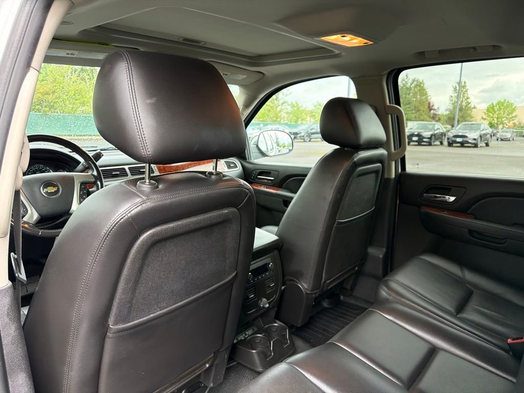Used 2011 Sheer Silver Metallic Chevrolet LTZ image 27