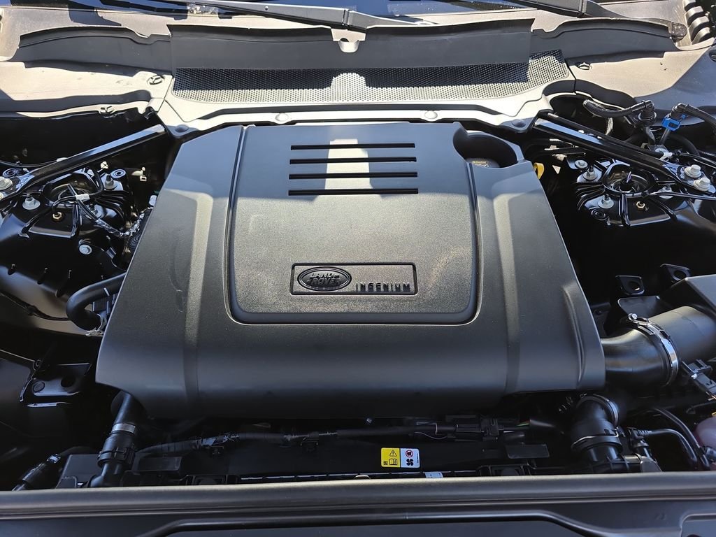 New 2026 Santorini Black Land Rover S image 33