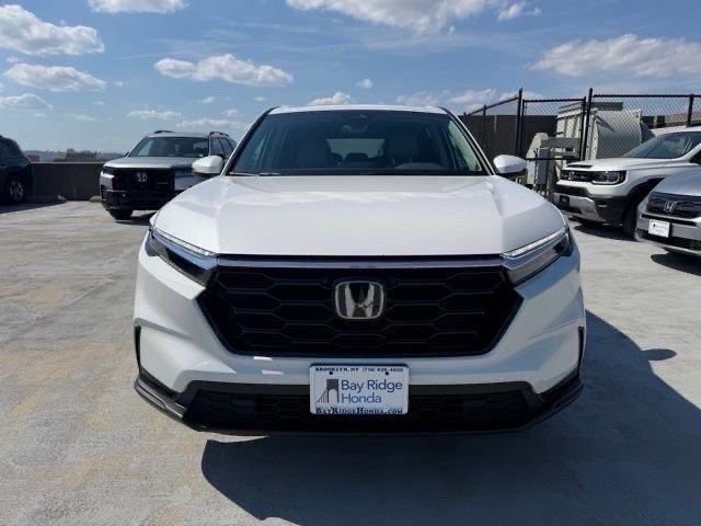 Used 2023 White Honda EX image 2